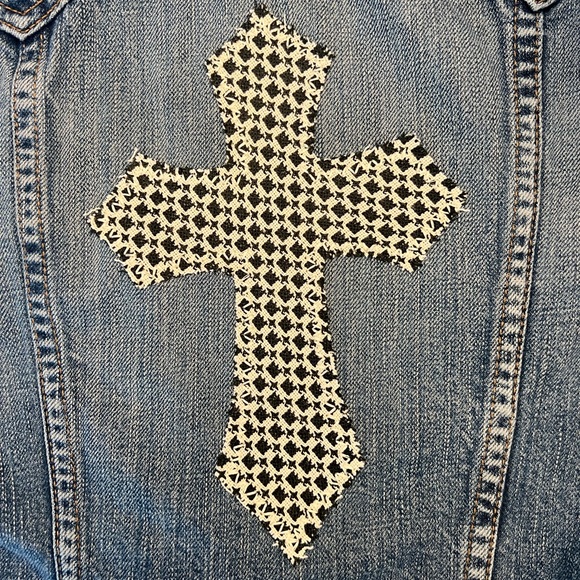 One-of-a-Kind Vintage Gap MadAndie Jean Jacket with Custom Cross - Small - Picture 3 of 5